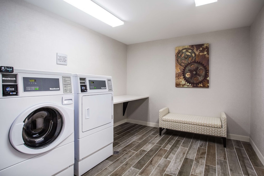 Hampton Inn Rochester Penfield - photo 33
