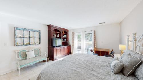 729 Queens Grant - photo 10