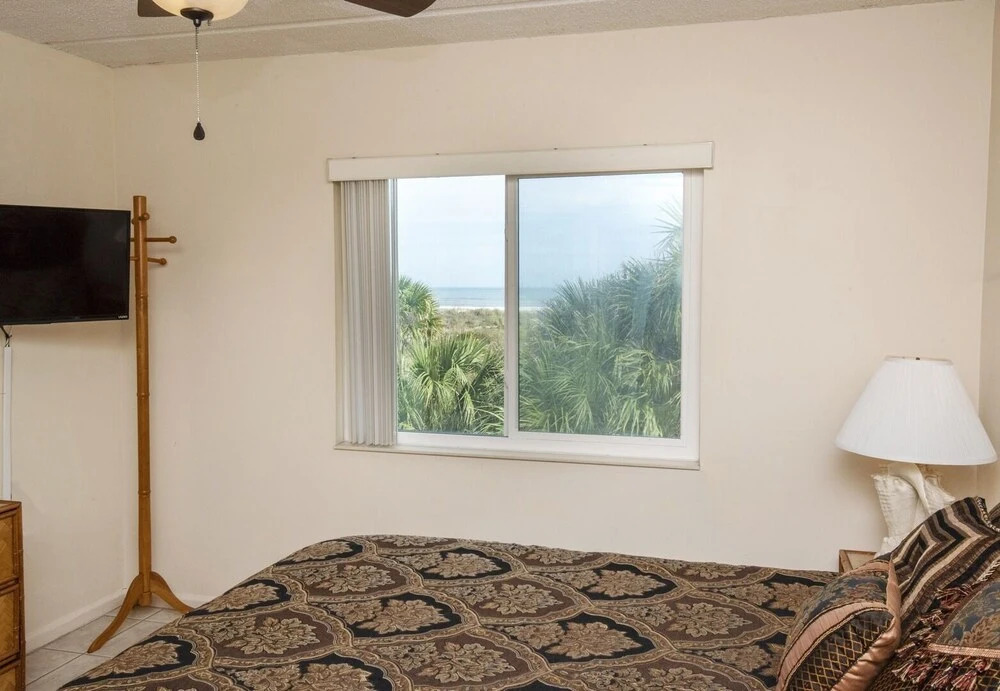 Unit 8213 Ocean & Racquet Resort — hotel in Saint Augustine Beach