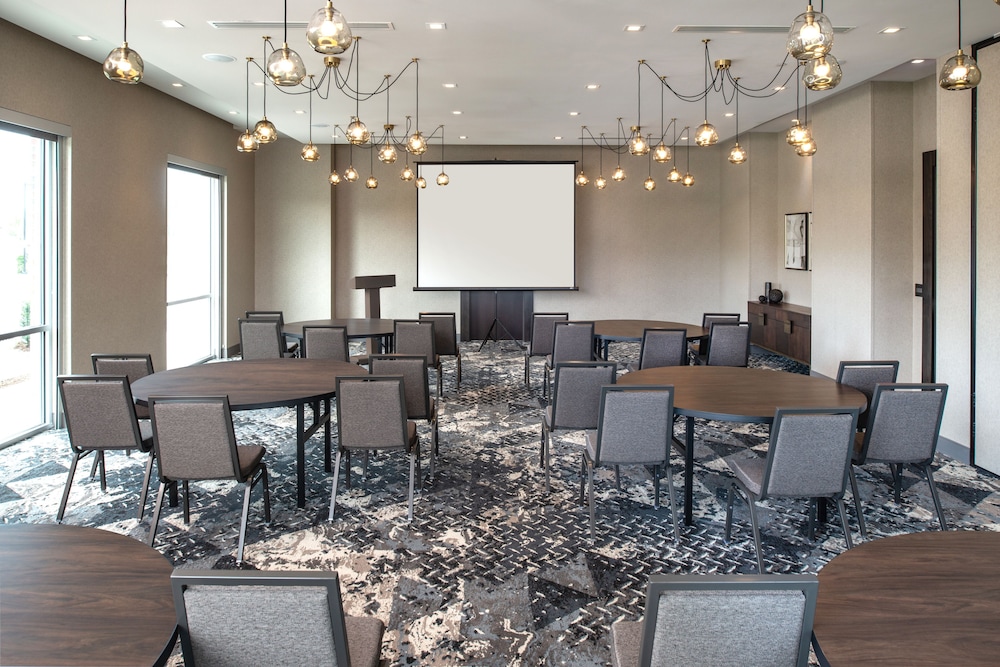 Holiday Inn Boston Logan Airport Chelsea by IHG - photo 28