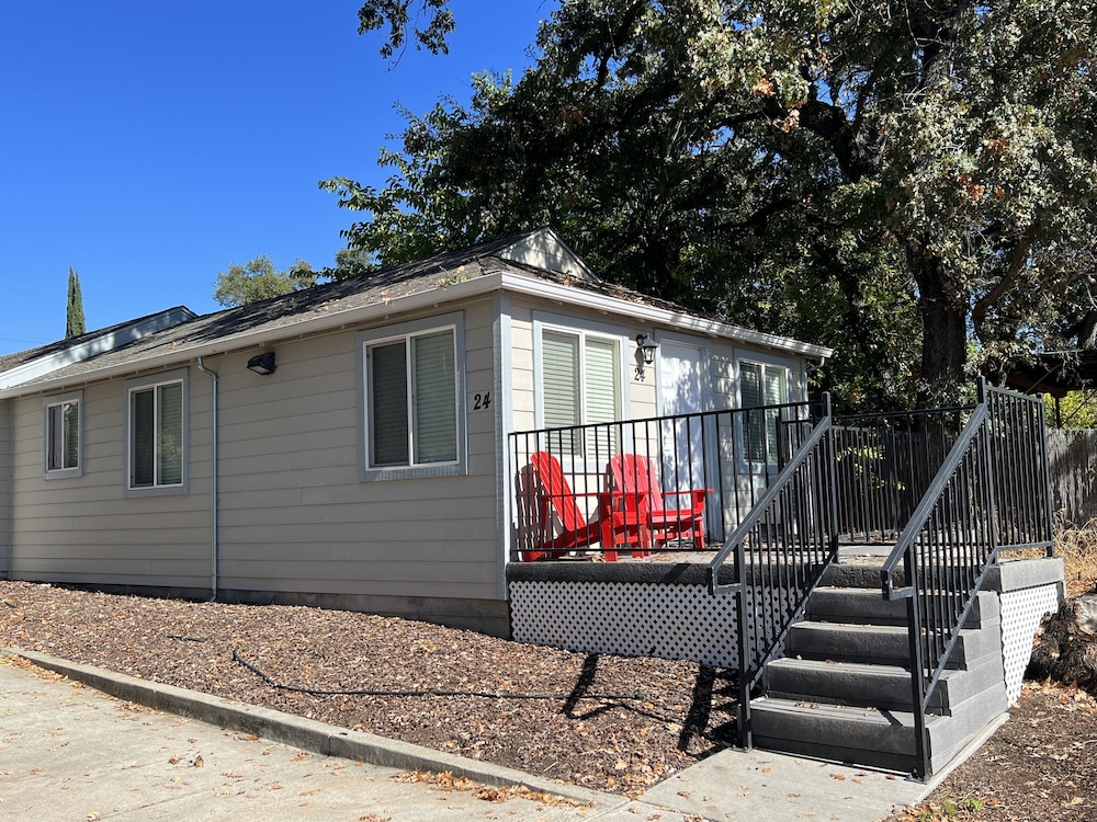 Clear Lake Cottages & Marina - photo 16