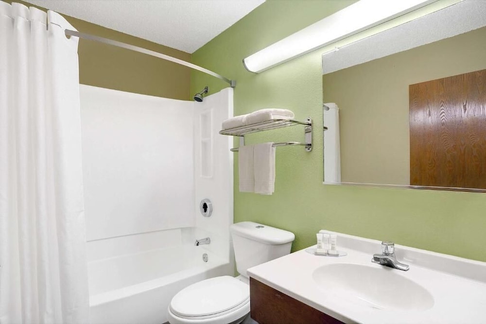 Economy 7 Inn Chesapeake Portsmouth - photo 26
