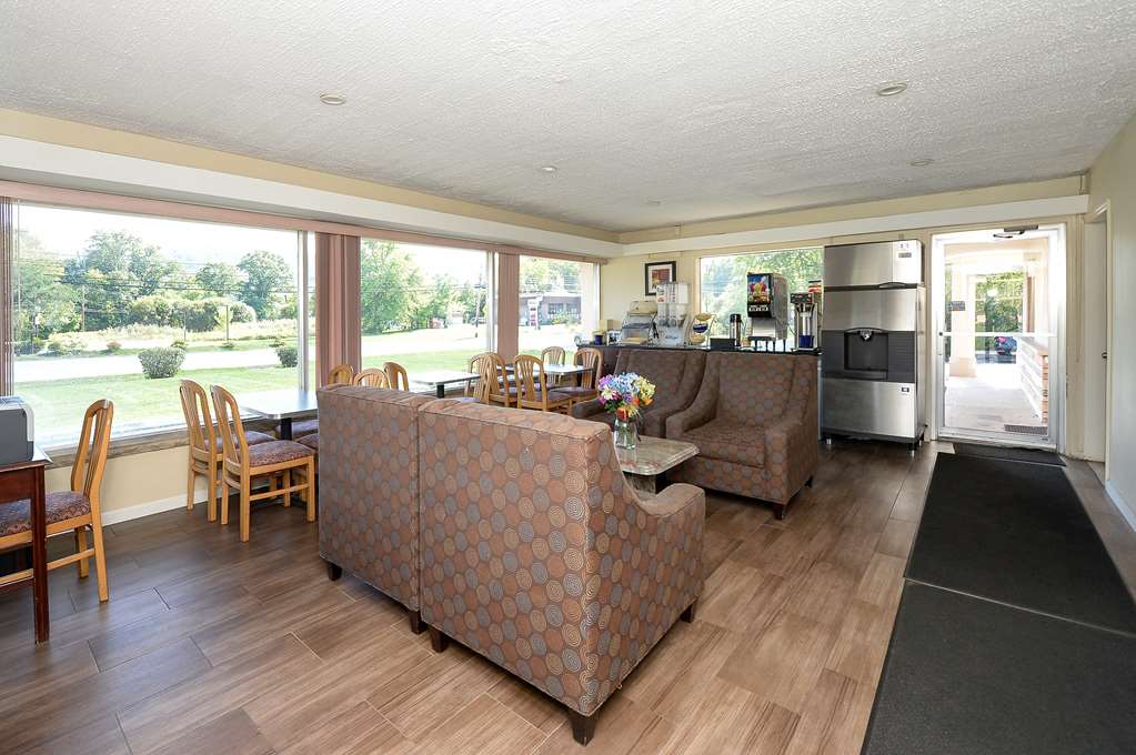 Americas Best Value Inn at Central Valley Woodbury - photo 16
