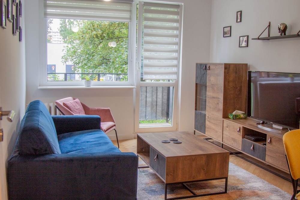 Elegant 3city Apartment in Gdańsk with Parking by Noclegi Renters — 4-Star Luxury Hotel in Gdansk, Poland