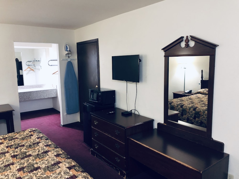 Meridian Inn Oklahoma City Airport - photo 17
