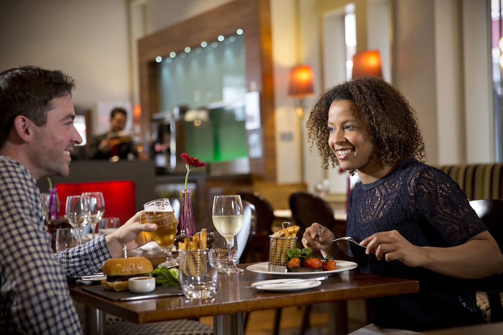 מזון ומשקאות