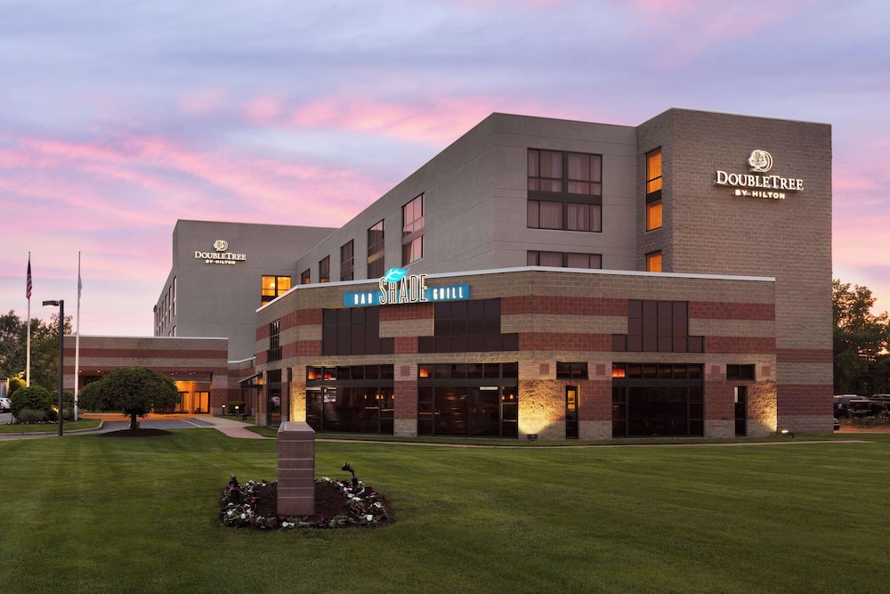 DoubleTree by Hilton Hartford Bradley Airport — hotel in Windsor Locks
