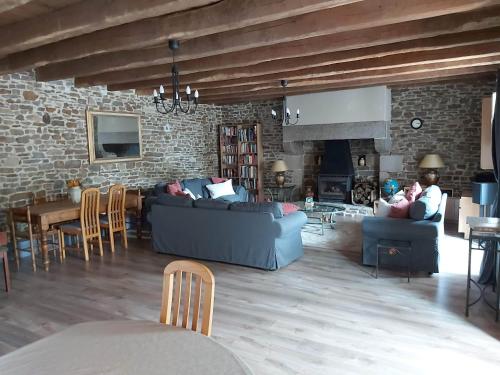 La Grande Maison Les GArtes de la Lohuas — 4-Star Luxury Hotel in Les Champs-Geraux, France