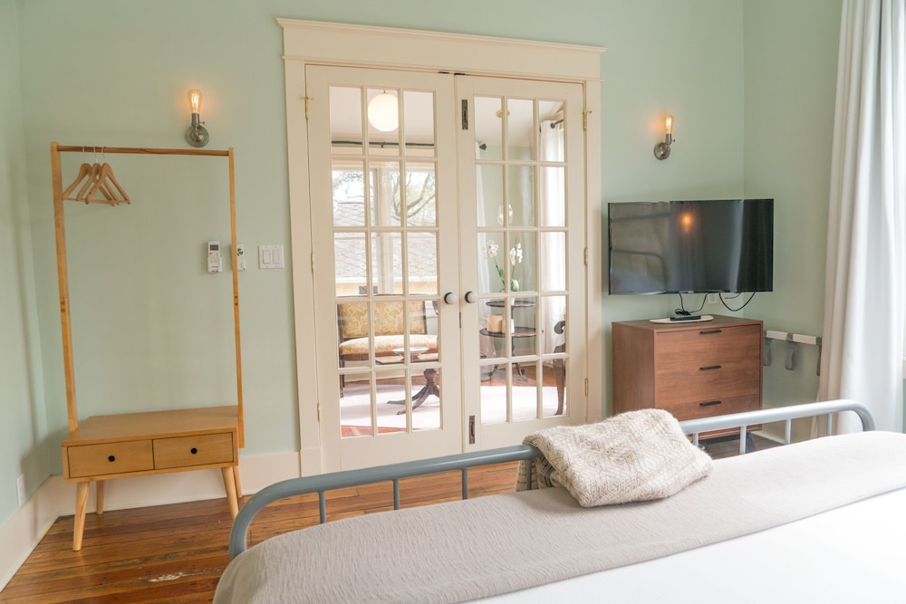 Abita Springs Hotel - photo 10