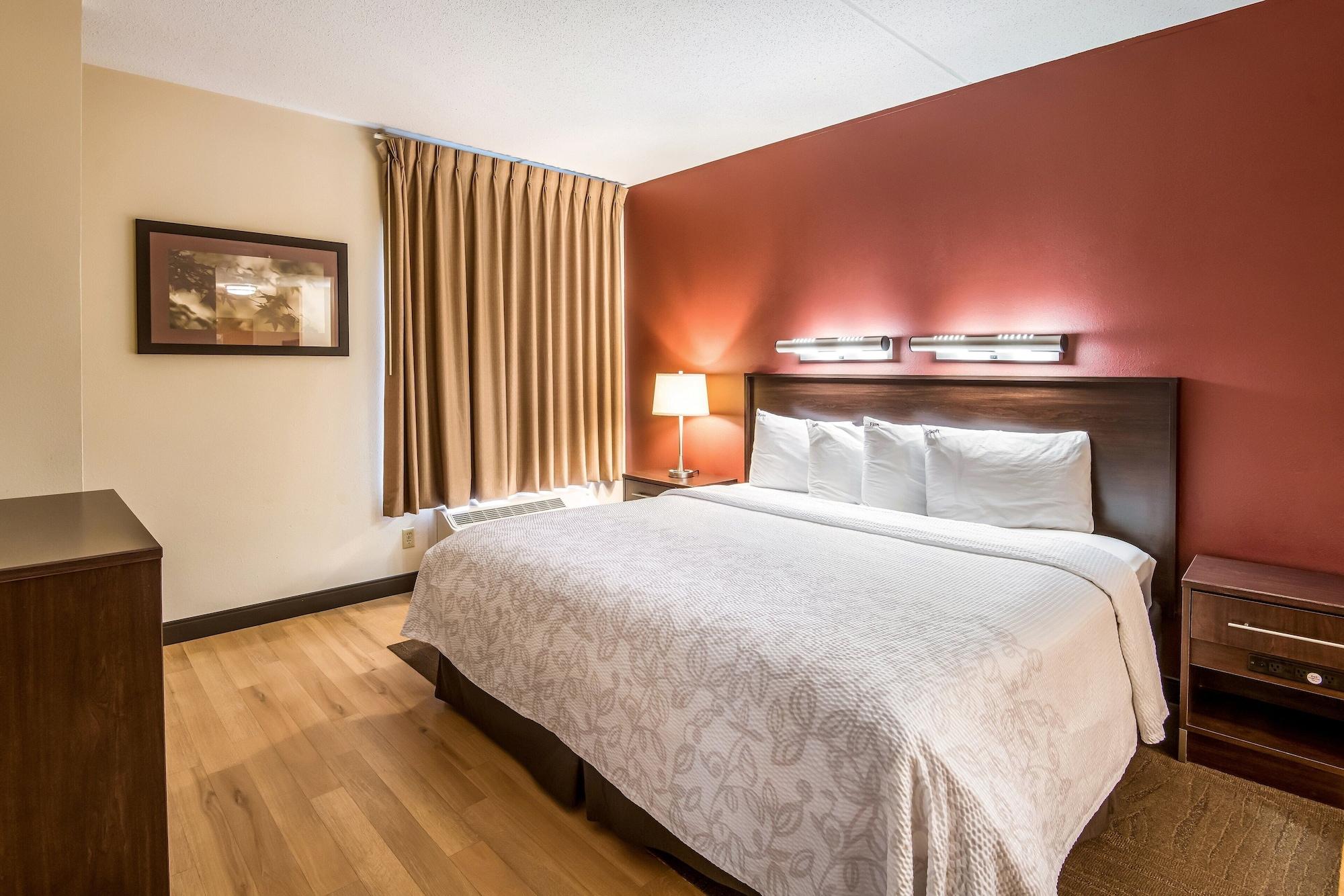 Red Roof Inn PLUS South Deerfield Amherst - photo 21