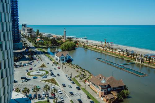 Viva beach Apartments in Alliance palace