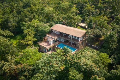 Eden Glade Khopoli Mountain view villa with Private pool Spacious decks & Indoor activities — 5-Star Luxury Hotel in Khopoli, India