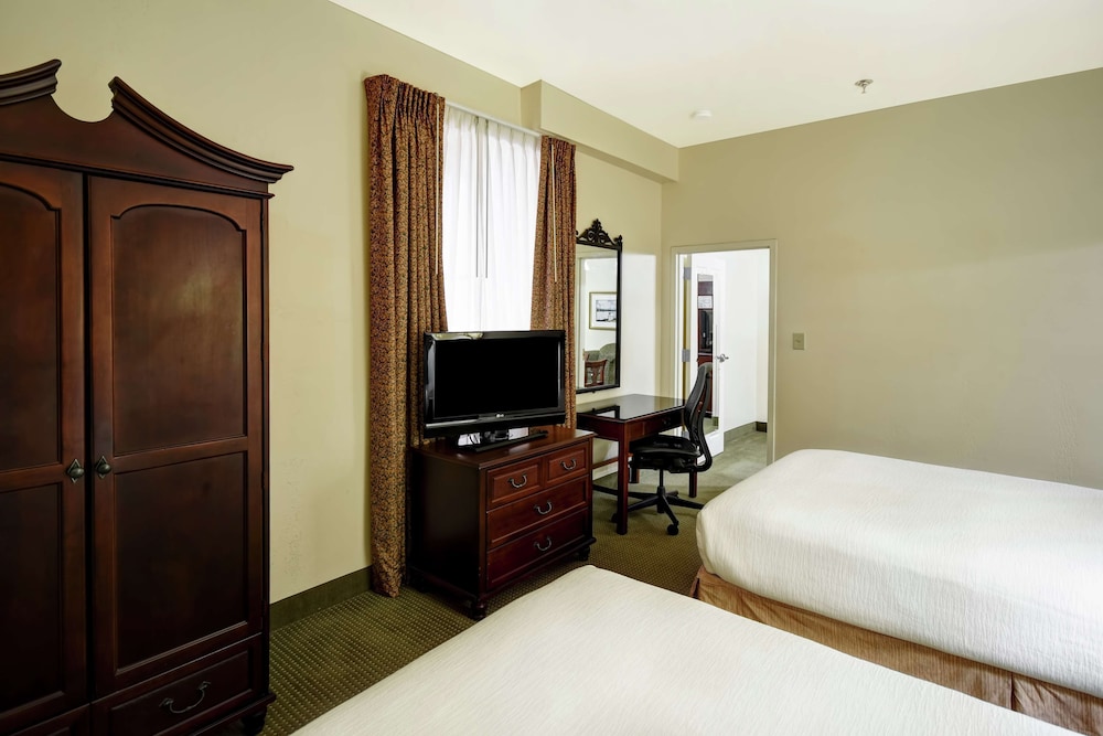 Embassy Suites by Hilton Charleston Historic District - photo 15