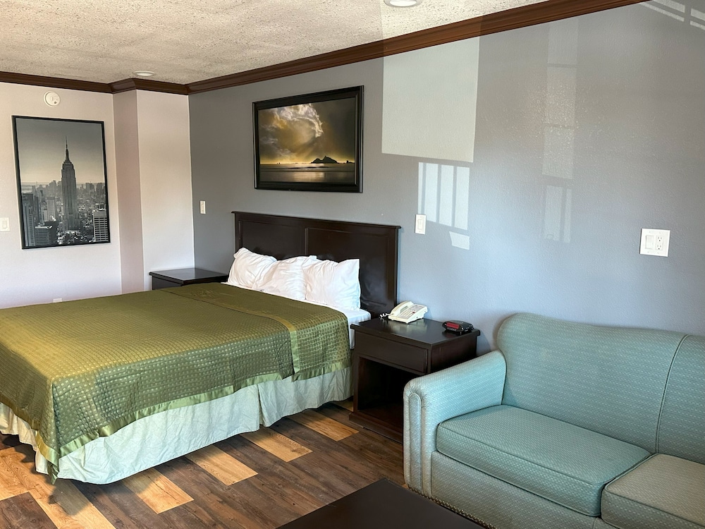 Americas Best Value Inn Corona - photo 11