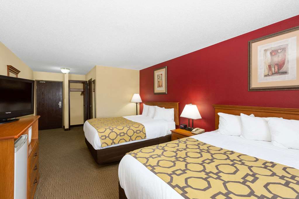 Baymont by Wyndham Fort Dodge - photo 8