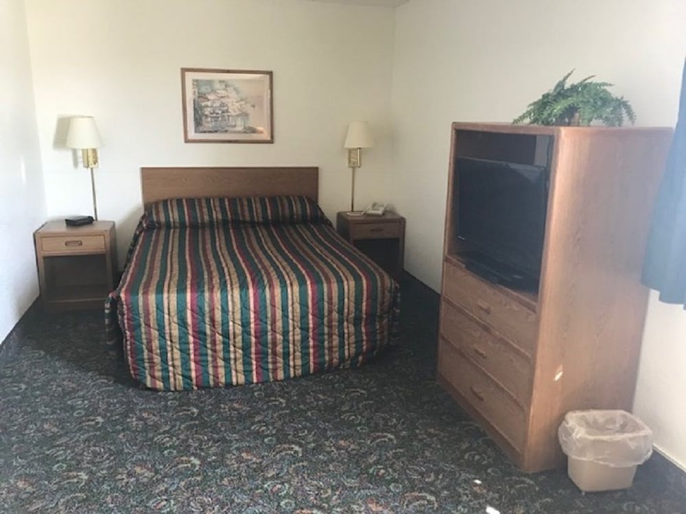 Selby Motel - photo 10