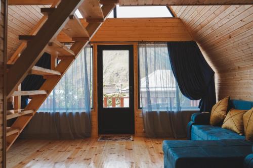Vaso Levani Kazbegi Cottage