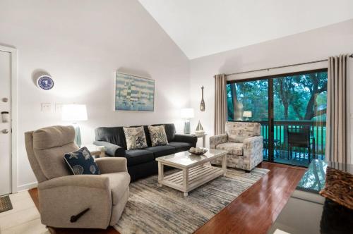 2352 Racquet Club at The Sea Pines Resort - photo 4