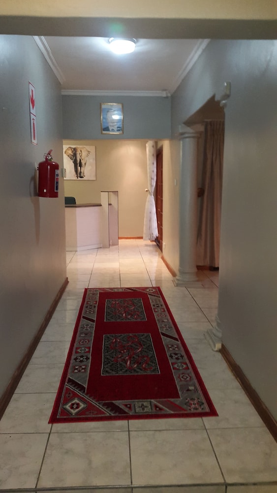 Tintech Bed & Breakfast — Francistown — photo 2