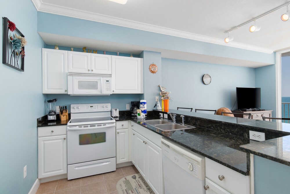 Tidewater Beach Resort 1116 One Bedroom Condo - photo 11