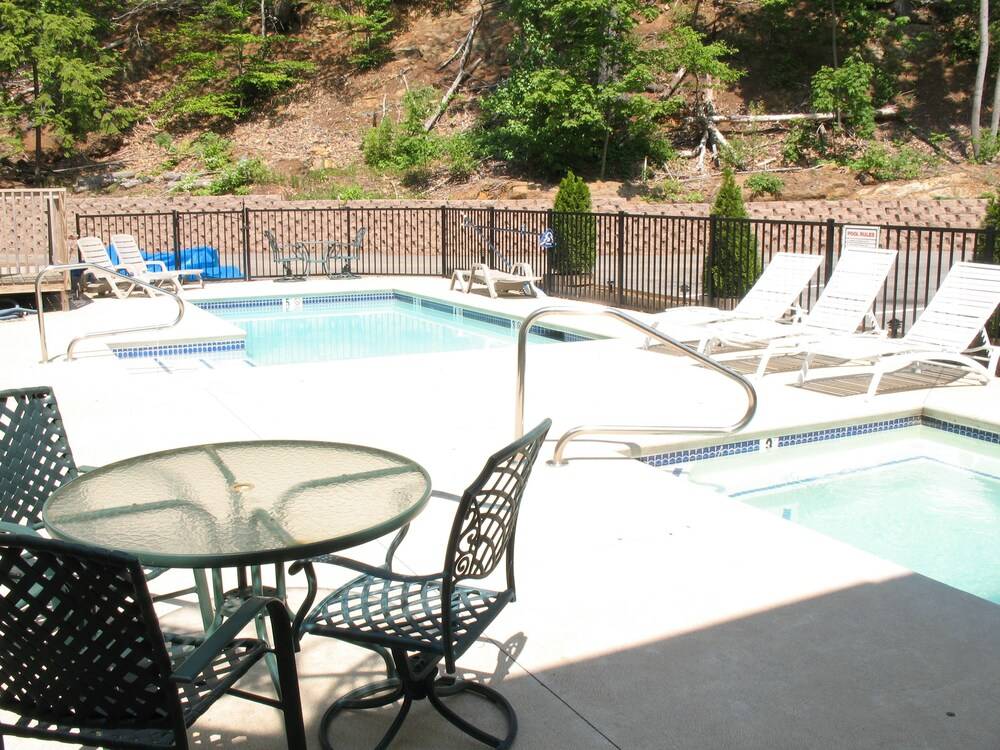 The Admiral's Inn Resort - photo 37