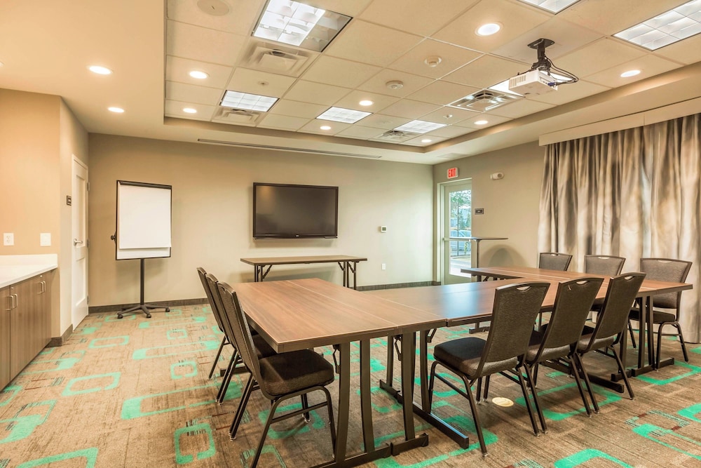 Residence Inn by Marriott Portland Hillsboro Brookwood - photo 44