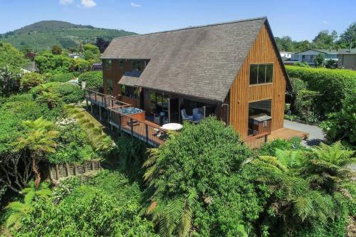 Pukeko Landing in Rotorua, New Zealand