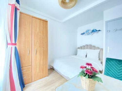 Cosy And Lovely Flat Close To Eiffel Tower - last minute hotel in Paris