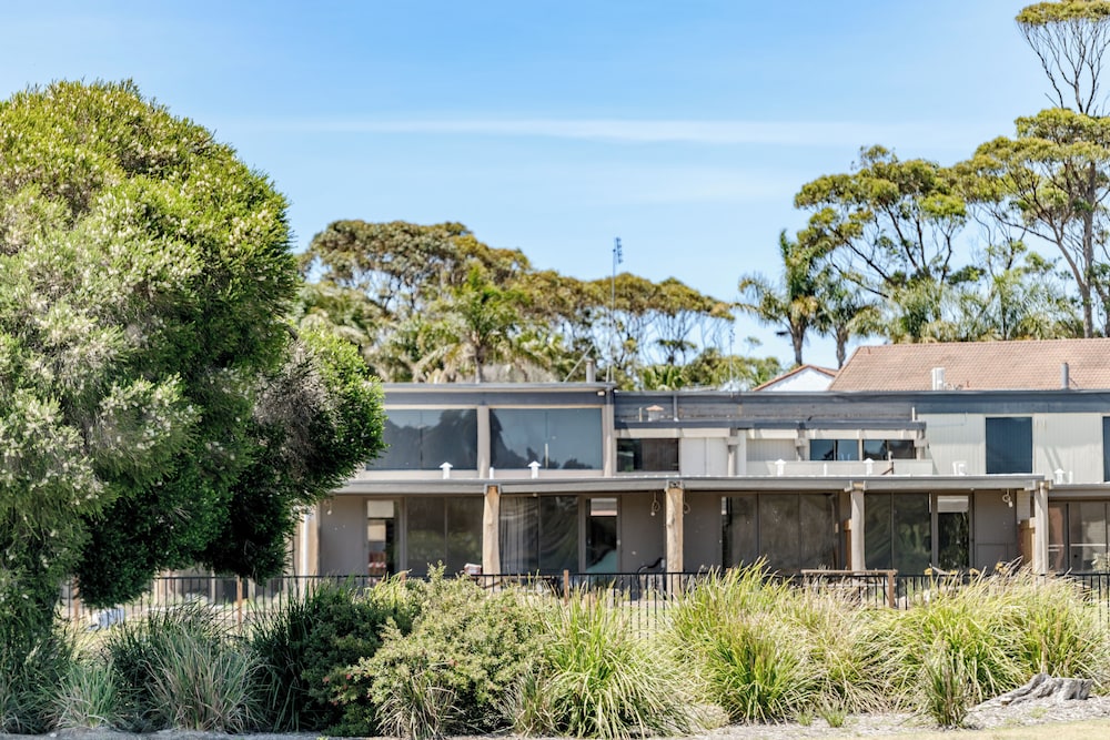 Black Dolphin Resort Motel and Apartments in Merimbula, Australia