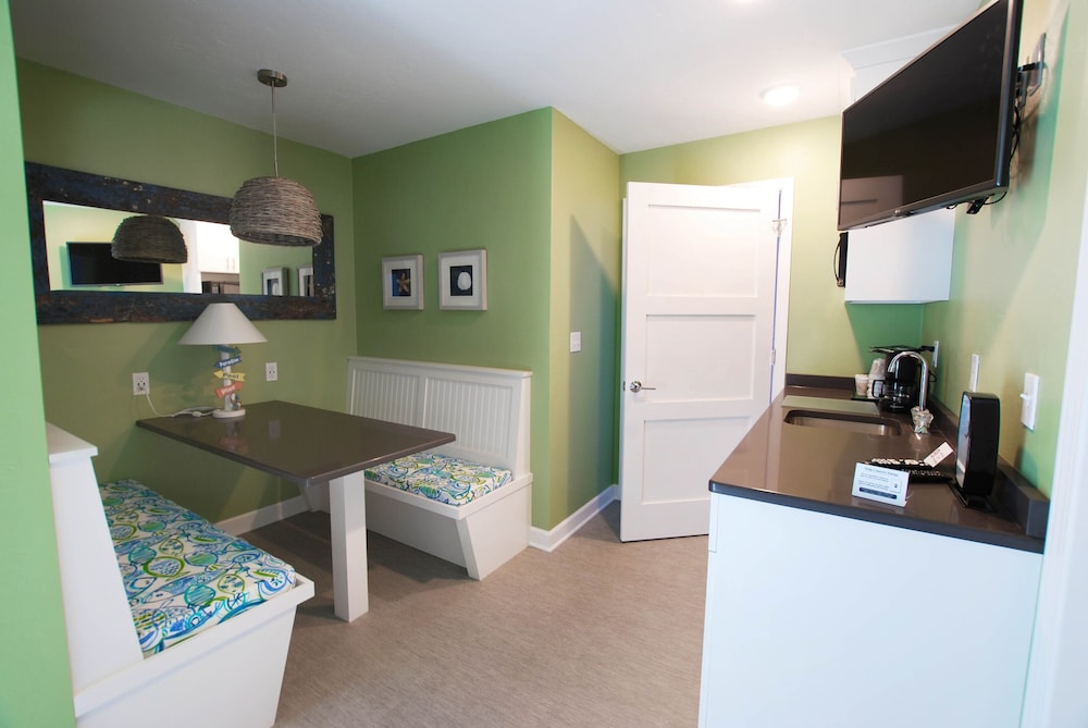 Homestead Suites Fish Creek - photo 14