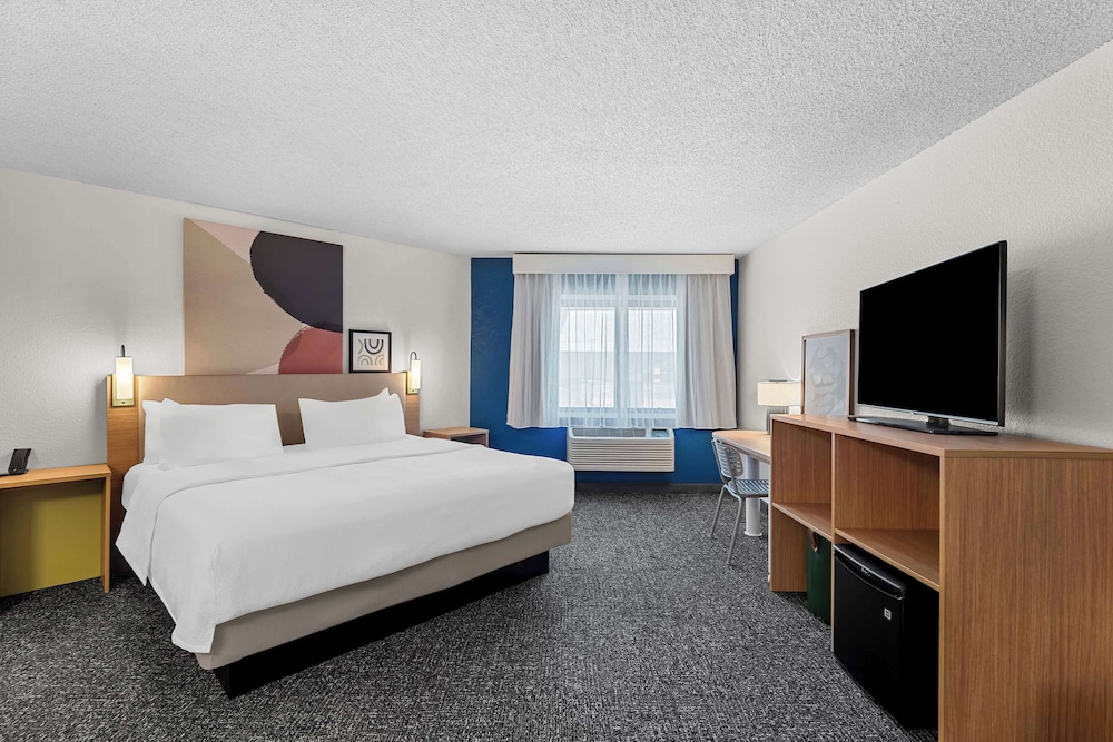 Spark by Hilton Cedar Falls - photo 12