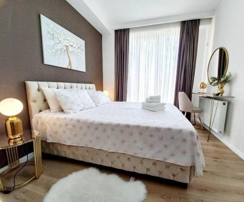 Luxury 2 BR Apartment in Isani