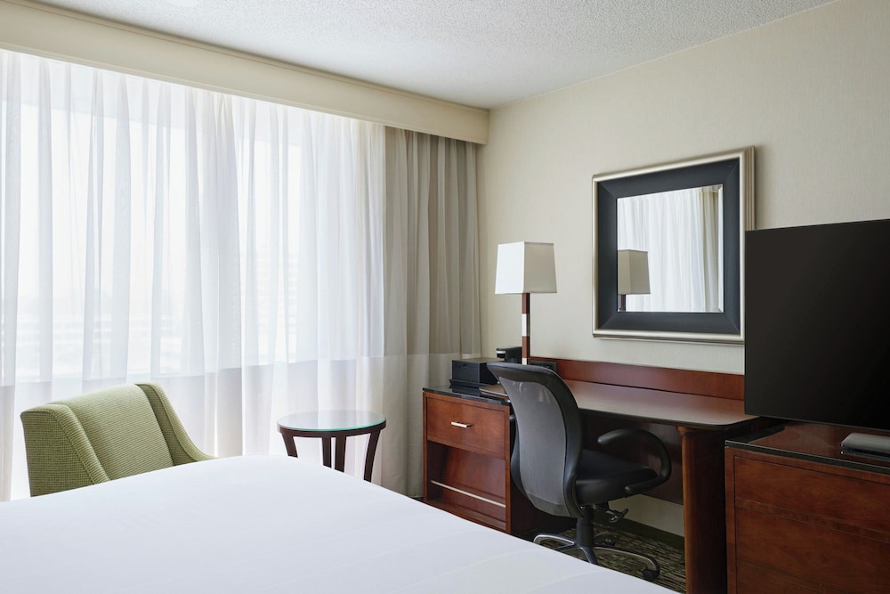 Marriott Chicago O'Hare - photo 32