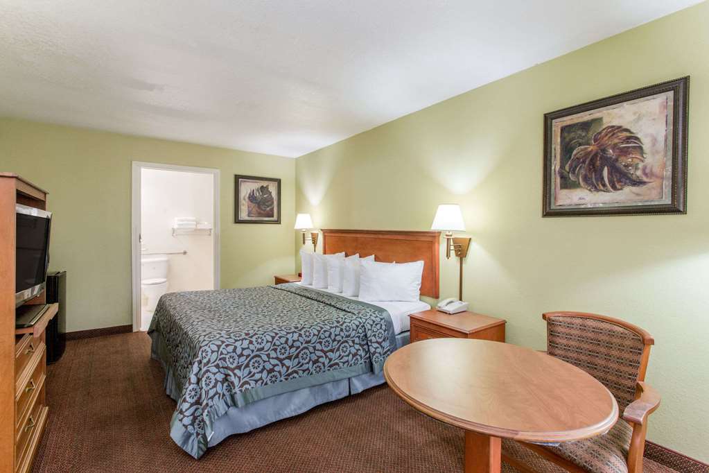 Days Inn by Wyndham Ormond Beach - photo 18