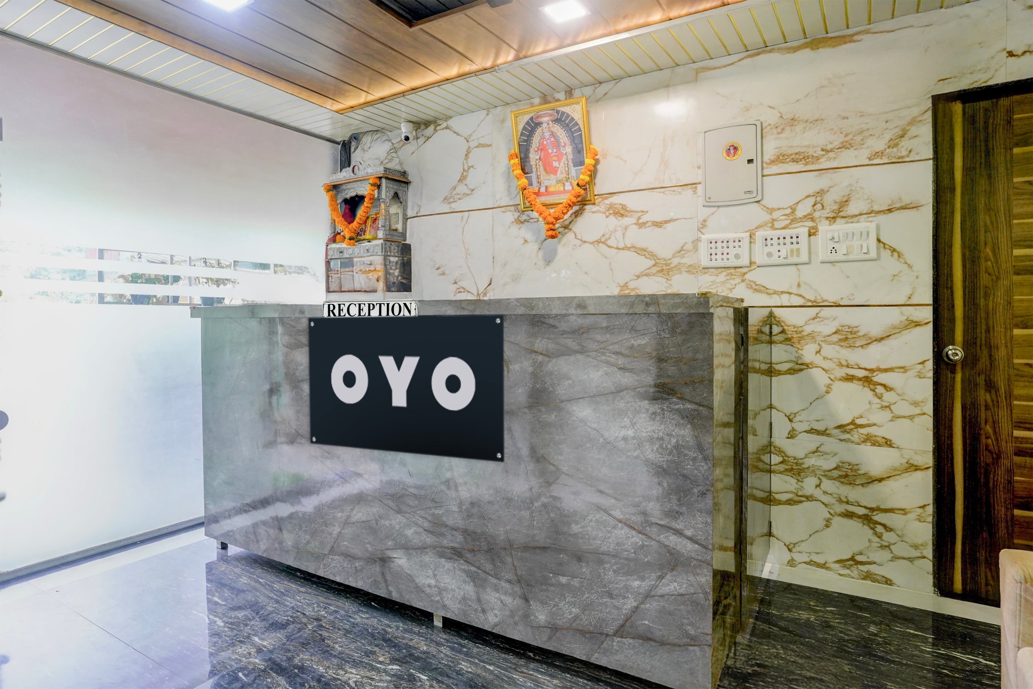 OYO Flagship Balaji Residency