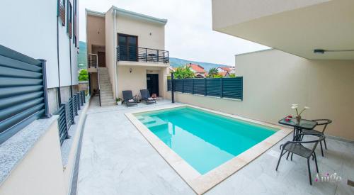 Apartments Gallery M and A with pool — 4-Star Luxury Hotel in Mostar, Bosnia and Herzegovina