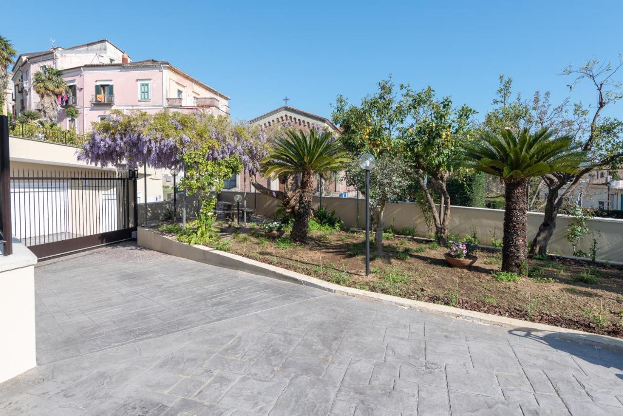 Villa Maria Cristina D'amico — 4-Star Luxury Hotel in Cava De Tirreni, Italy