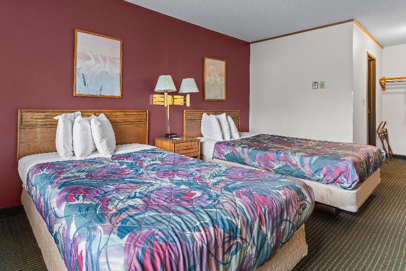 Wautoma Inn by OYO Near Airport WI 73 - photo 10