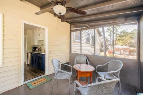 Southern Charm l 5BR l Sleeps 14 l A Location - photo 6