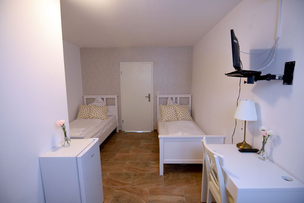 Hotel Roter Hahn — Hemmingen — photo 5