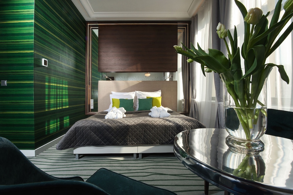 Plaza Boutique Hotel — 4-Star Luxury Hotel in Krakow, Poland