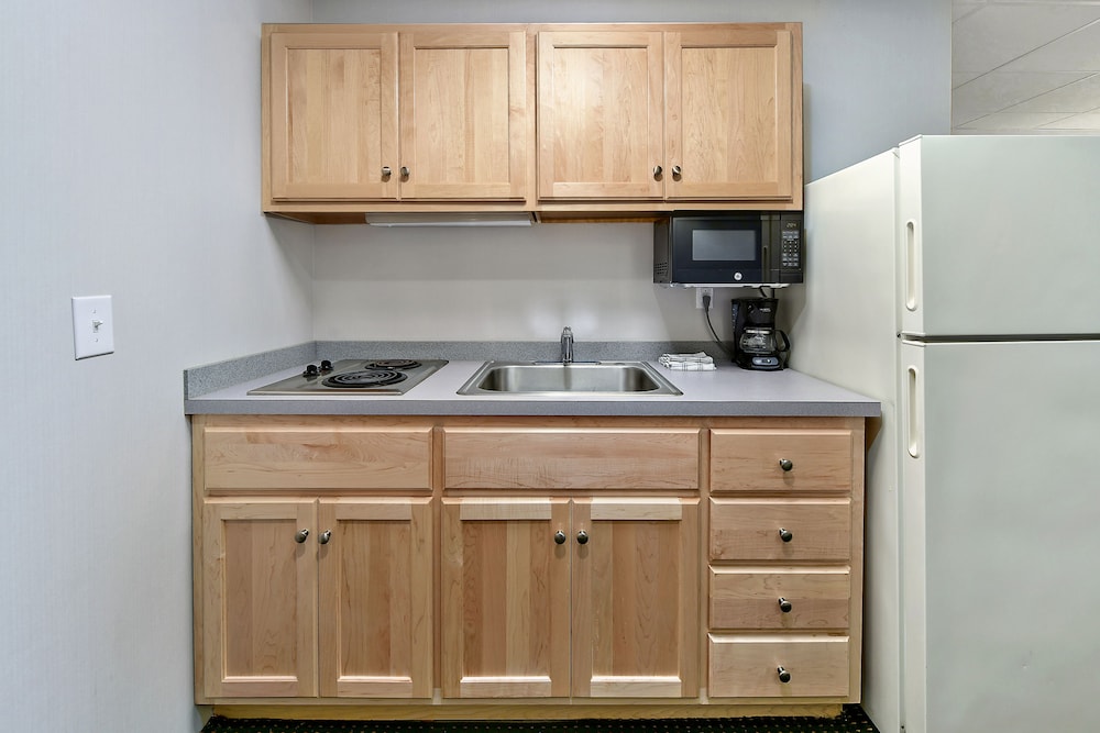 Surf Inn Suites - photo 18