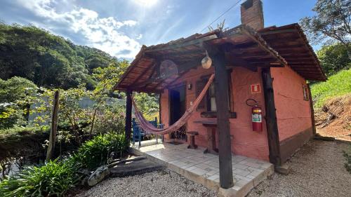 Vale do Piemonte Chalé com hidromassagem - last minute hotel in Unknown City