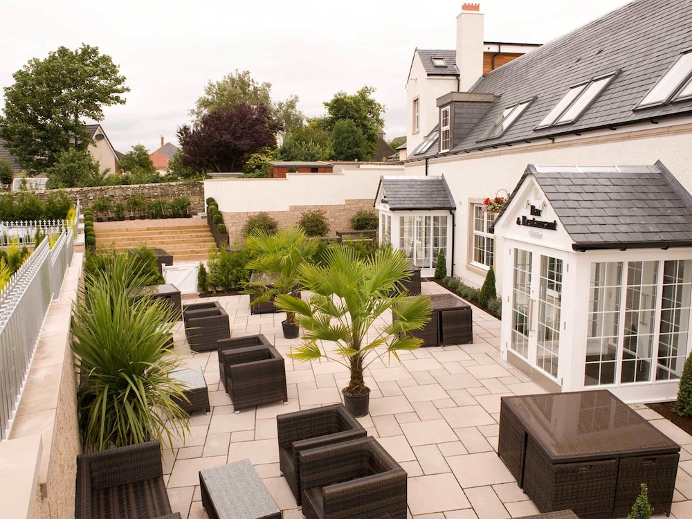 The Loans Inn - carbon neutral hotel in Troon
