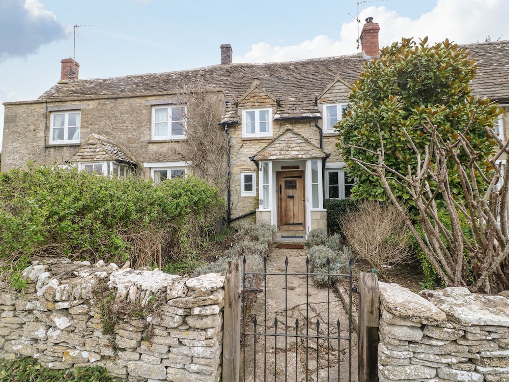Brooklands - last minute hotel in Cheltenham