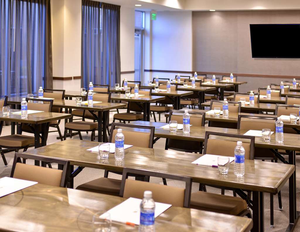 Hyatt Place Garden City - photo 12