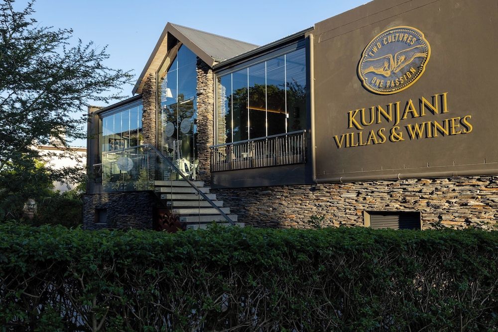 Kunjani Villas & Wines — Stellenbosch — photo 2