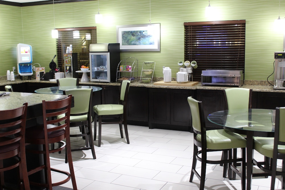 Horizon Inn & Suites Pearsall - photo 24