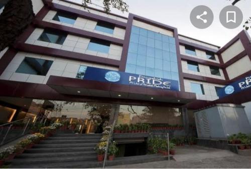 Clarks Inn Suites Kapashera