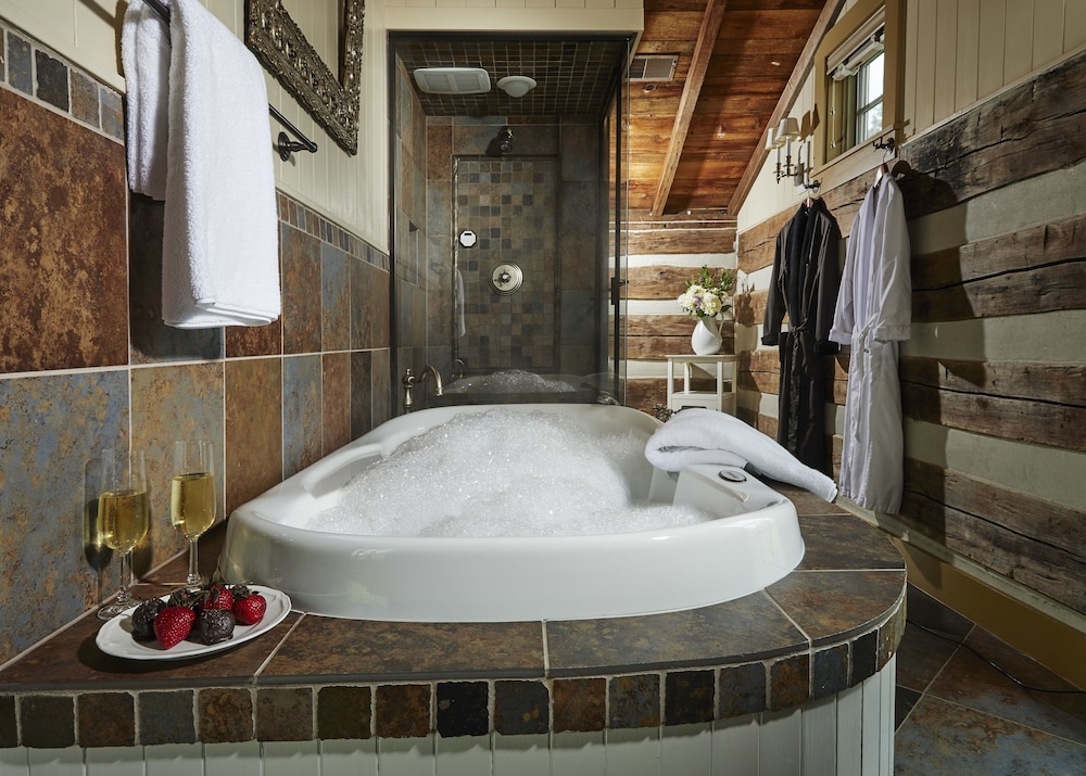 Willis Graves B&B — 4-Star Luxury Hotel in Burlington, United States